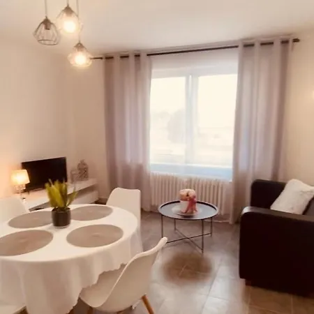 Apartman Zara 3 Apartment *